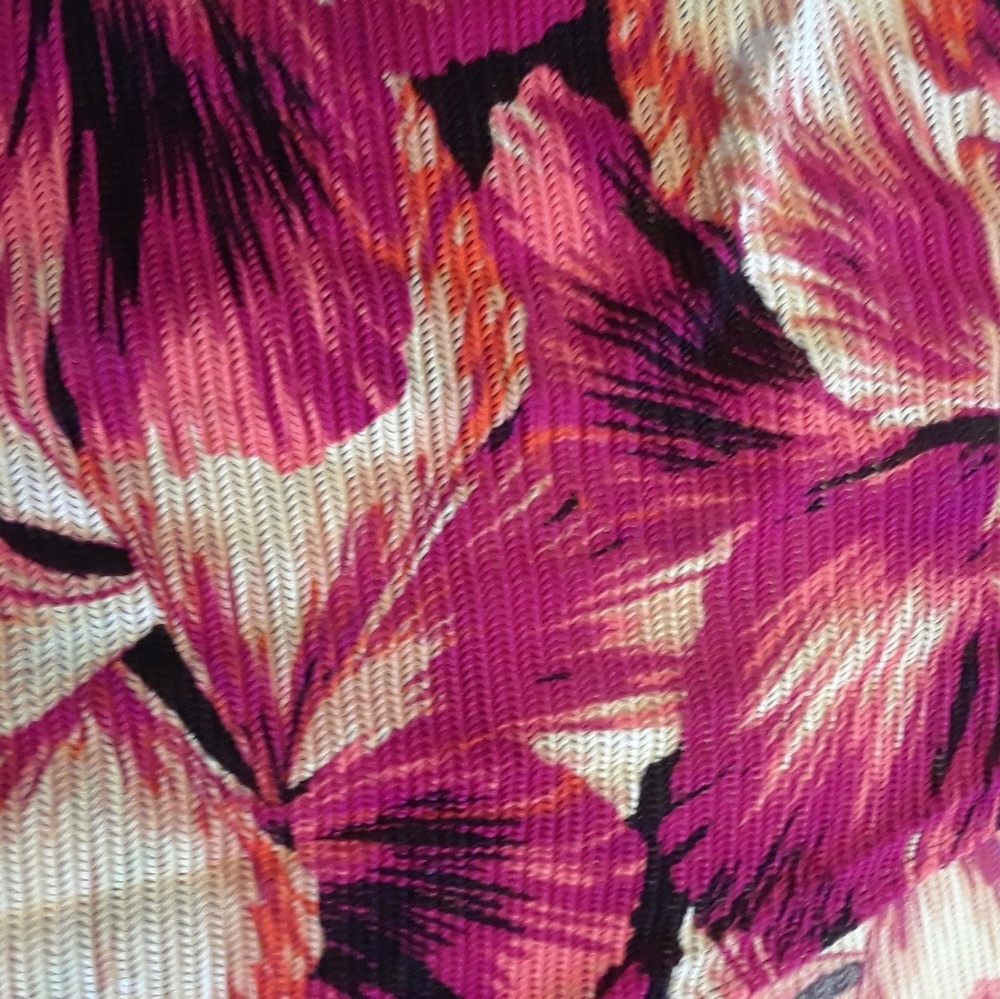 Open front cardigan, easy to layer, hangs openly